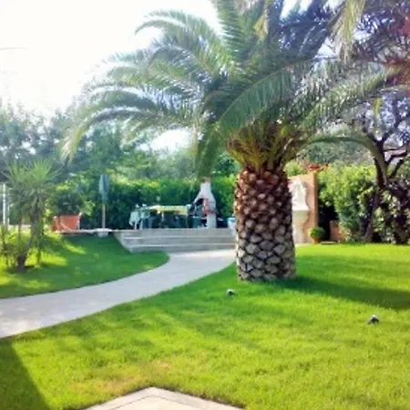 شقة Villino Con Piscina Cod Al1 Montone (Abruzzo)