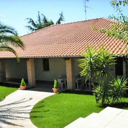 Villino Con Piscina Cod Al1 *