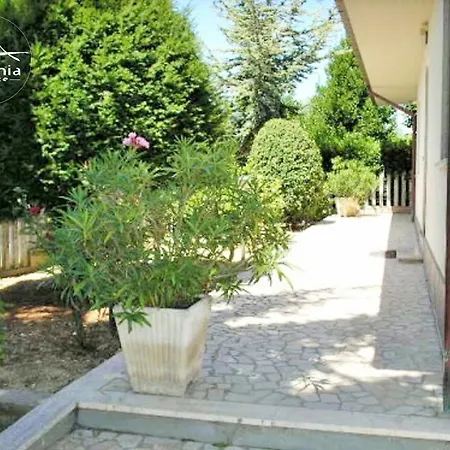 Villino Con Piscina Cod Al1 Montone (Abruzzo)
